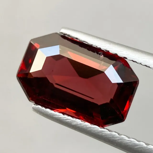 3.22ct Rhodolite Garnet Pinkish Red Natural Octagon cut Gemstone From Ceylon