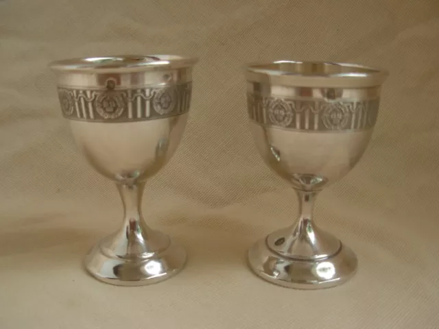 PAIR OF ANTIQUE FRENCH STERLING SILVER EGG CUPS, EARLY 20th CENTURY.