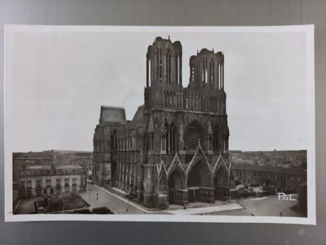 CP 51 La Ville Renaissante REIMS La Cathédrale - POL