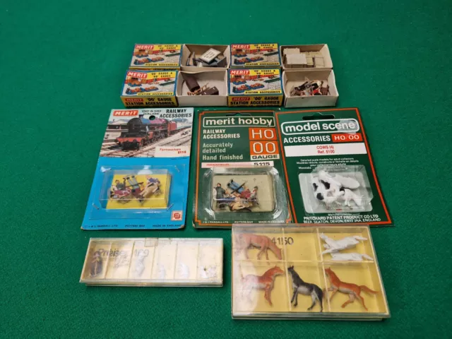 Vintage Merit & Preiser OO Gauge Plastic Figures Animals & Accessories in Boxes