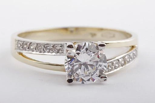 Zirkonia Ring 333 Gelbgold 8kt 6,0mm Gr.52 16,6mm .