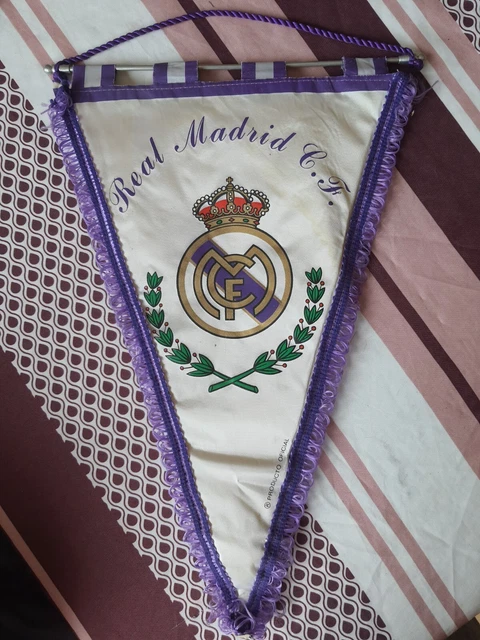 Fanion Real Madrid Officiel 13x10cm - Supportez Votre Équipe ! Décoration Club Football Fanion Real Madrid Officiel 13x10cm - Supportez Votre Équipe ! Décoration Club Football