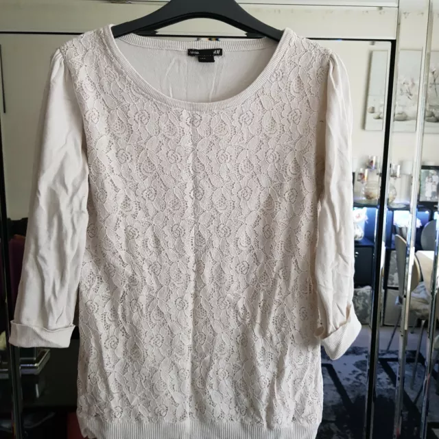 H&M Mama ladies maternity top. Size Small.