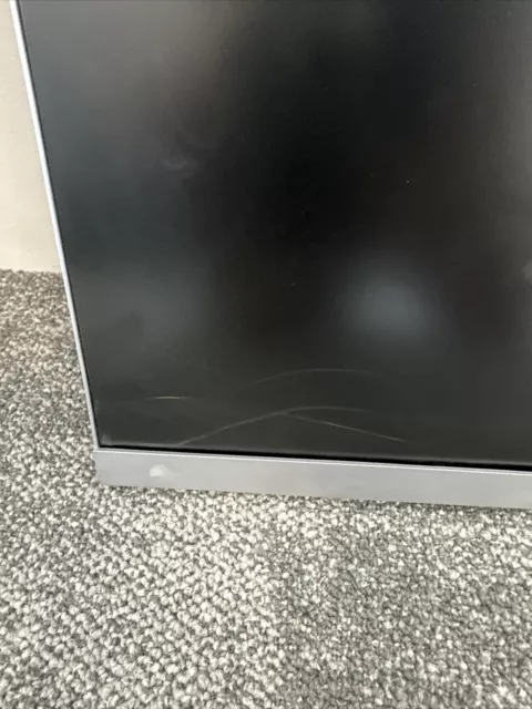 HP EliteDisplay E243d 23,8" LED Monitor - silber. Ohne Ständer - Rissbildschirm