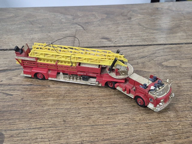 Jouet Ancien Camion De Pompiers Hubley – Rouge, Presque 10 Cm De Long, Sans échelle