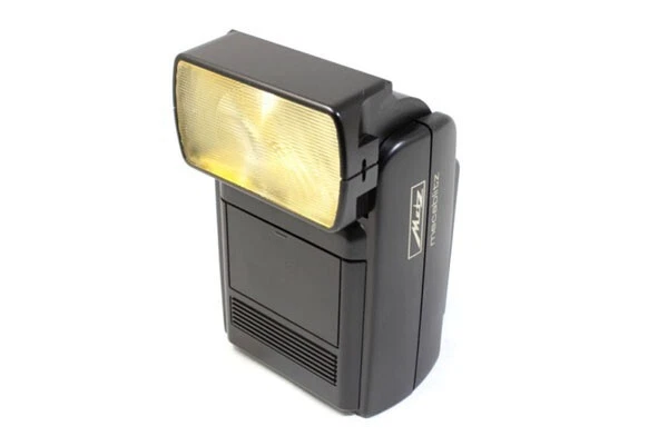 Metz Mecablitz 32Z-1 Strobe Shoe Mount Flash **Very Good** Condition