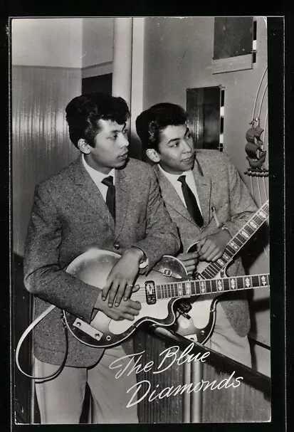 Musiker, Gruppe The Blue Diamonds mit Gitarren, Ansichtskarte 1962