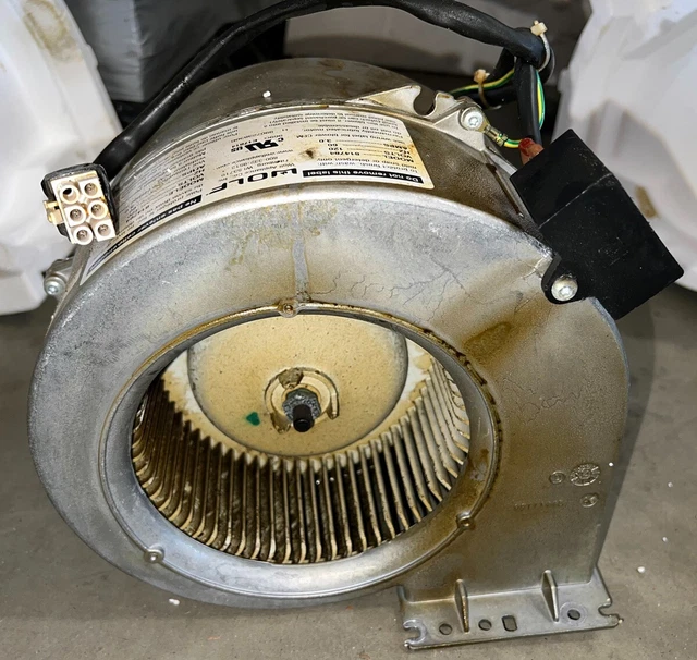 Wolf Hood SINGLE Blower 814421 Wolf Hood SINGLE Blower 814421