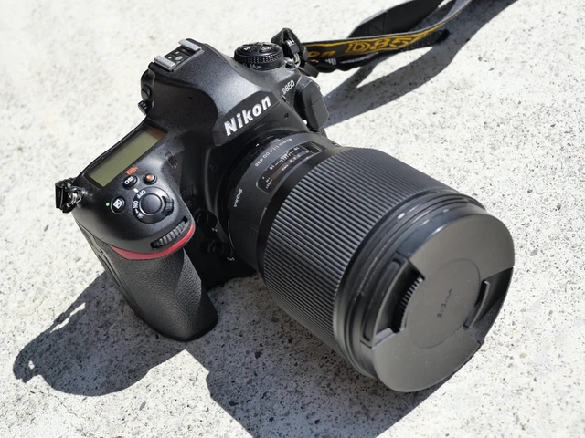 Nikon D850 45,7 Mpix Appareil Photo Reflex Plein Cadre + Sigma 85mm F1.4 DG HSM