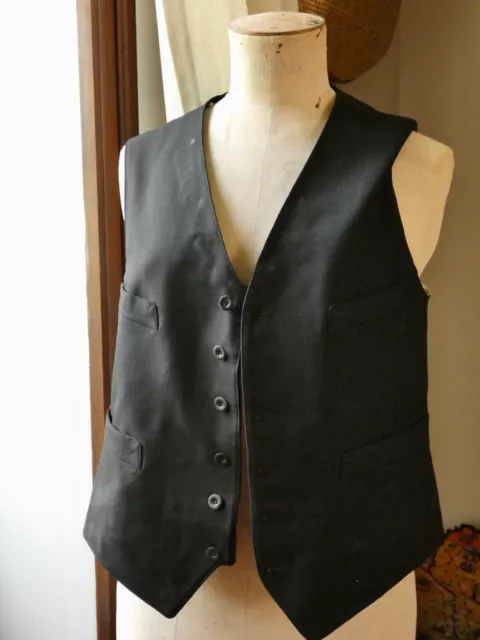 Ancien PETIT GILET de SMOKING pour homme  en drap de laine noir doublé rayures