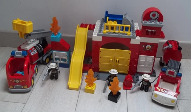 Le camion de pompiers 10592, DUPLO®