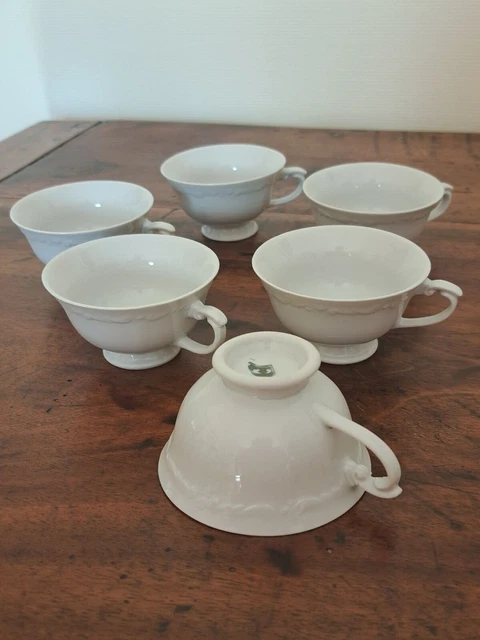 6 anciennes petites tasses à moka en porcelaine