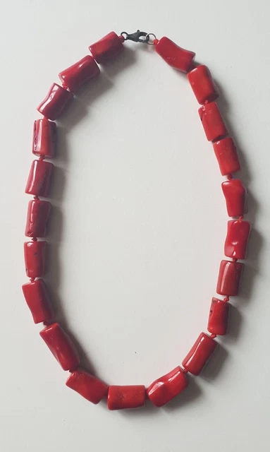 Splendide collier en bambou de mer