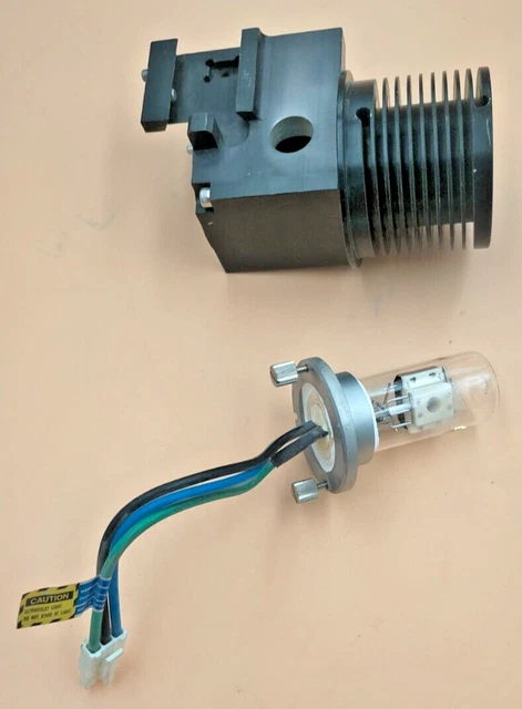 Hamamatsu L2D2 L6999-50 Deuterium Lamp