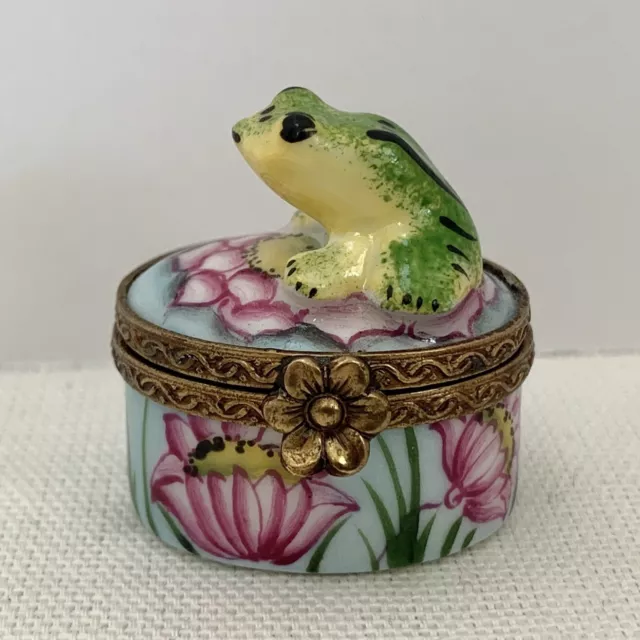 Chamart Limoges Frog Trinket Box Pink Lotus Hand Painted Lidded Oval Retired