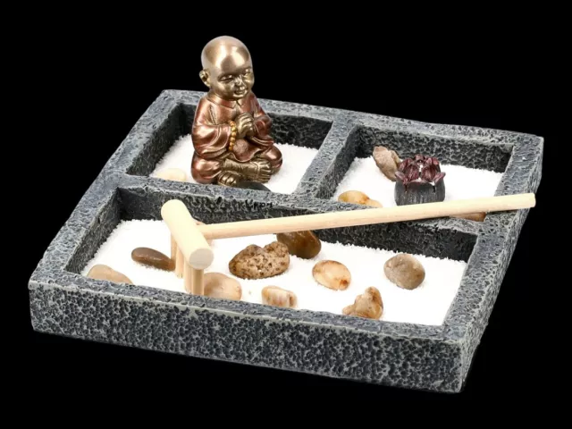 Zen Jardin Avec Moine Figurine - Fantaisie Feng Shui Bouddha Déco