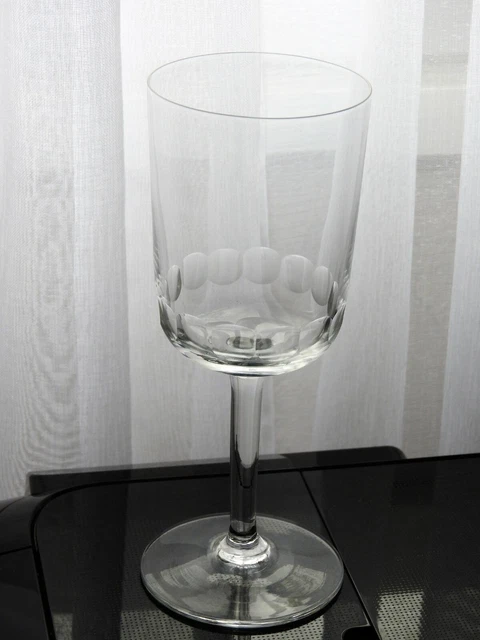 Baccarat / Saint Louis   Ancien Verre A Vin De Table En Cristal Taille