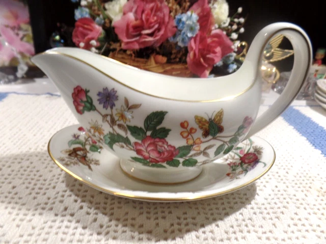 Wedgwood Bone China Made In England #WD3984 "CHARNWOOD" Pattern Gravy Boat