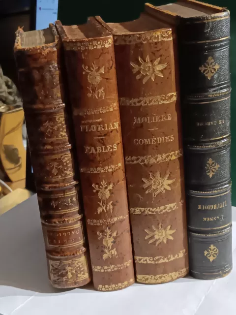 Belle et ancienne boîte à bijoux ou autres, Faux livres Trompe l'œil