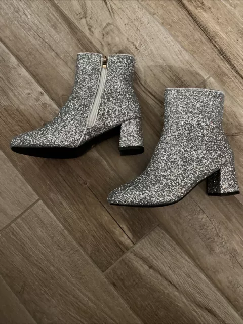 Ankle Boots silber Gr.: 40 NEU Blockabsatz Reißverschluss Pailette Stiefelette