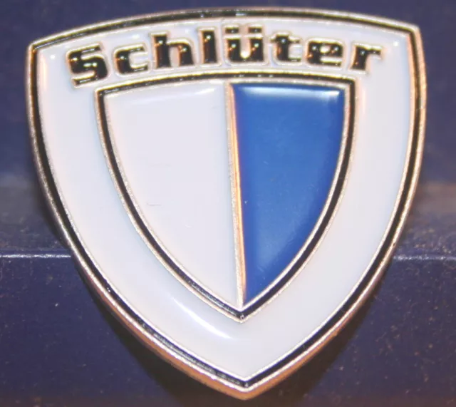 Ausverkauf    Pin Schlüter Logo Metall Traktor Trecker Metall  13