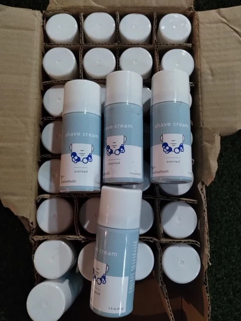 Crema de afeitado Cardinal Health, perfumada, talla de viaje de 1,5 oz - lote de 29 botellas