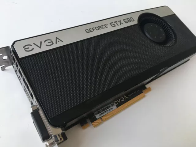 NVIDIA GTX 680 4GB Graphics Card.  Flashed for Apple booting, Mac Pro 3,1 to 5,1