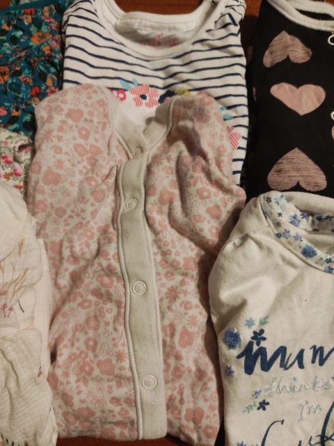 (1) Baby Girls bundle clothes Age 3/6 Months Dress Tops Sleep Suit 3