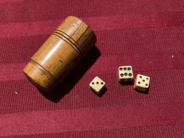 "Era Fascista" Gambling Gaming : DICE Hand Made in bone- Lido of Venice’s Casino