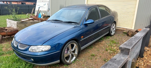 1998 Holden Vt Calais