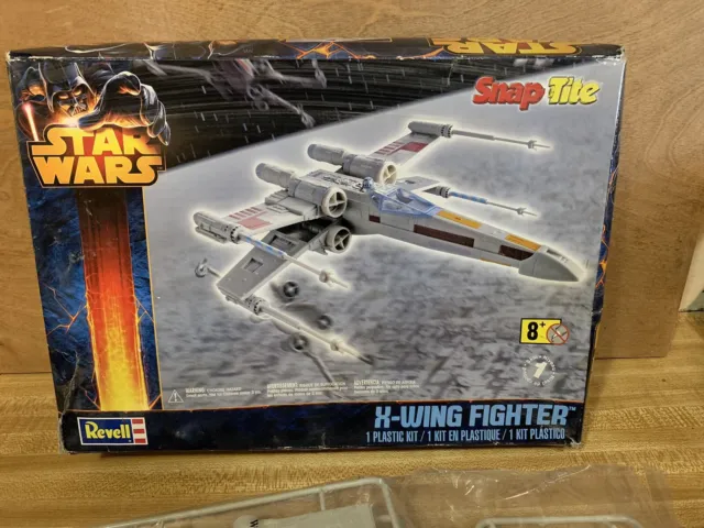Star Wars 2014 X-Wing Fighter Snap Tite Model Revell