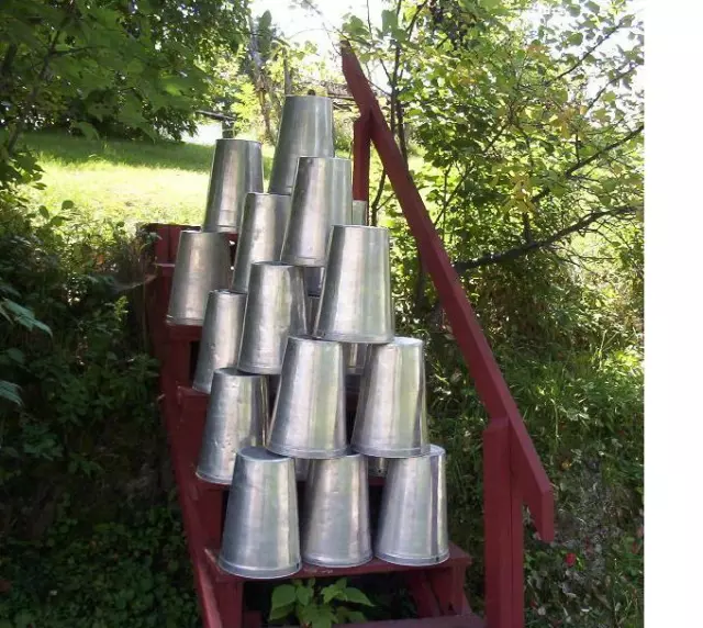 10 Aluminum Sap Buckets Maple Syrup Bucket VERY NICE!