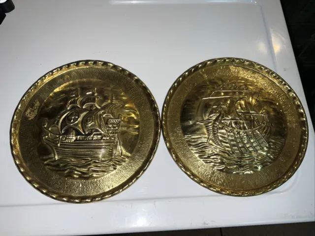 Vintage MADE IN ENGLAND PEERAGE 2  brass plaque/wall hangings- SHIPS SCENE 8.5”