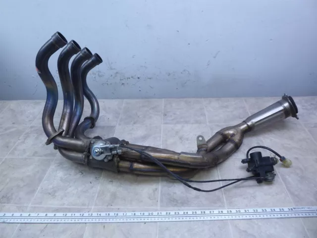 2001 Honda CBR900RR H1657-1) 4-1 exhaust headers pipes cables assembly 2001 Honda CBR900RR H1657-1) 4-1 exhaust headers pipes cables assembly