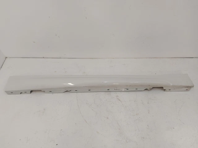 08-13 BMW 135i RH Right Rocker Panel Side Skirt Moulding White *Notes*