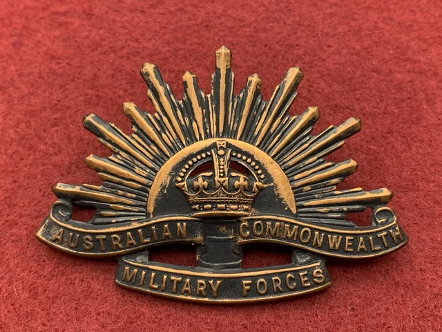 WW2 ORIGINAL AUSTRALIAN RISING SUN Slouch Hat Badge Maker Marked K G ...