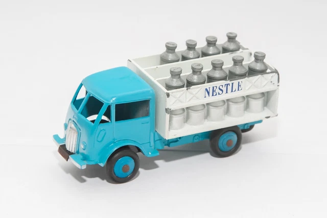 Dinky Toys France N°25O - Camion Laitier Studebaker Nestlé - Zamak Bleu/blanc