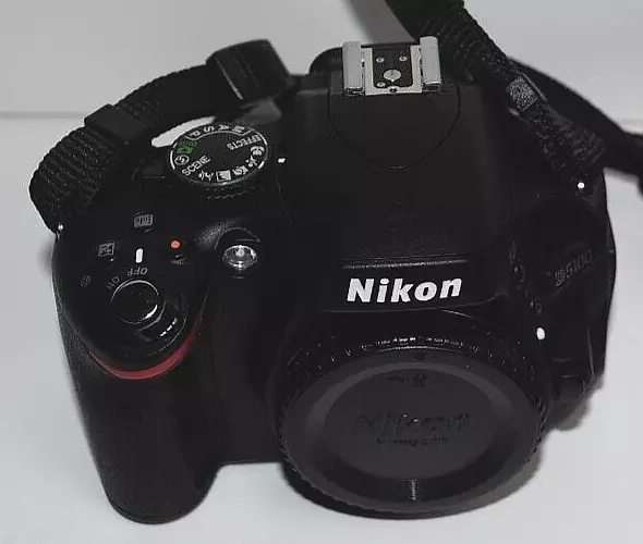 Nikon D5100 16.2Mp Digital Slr Camera Body-With Accessories–Low Shutter Count