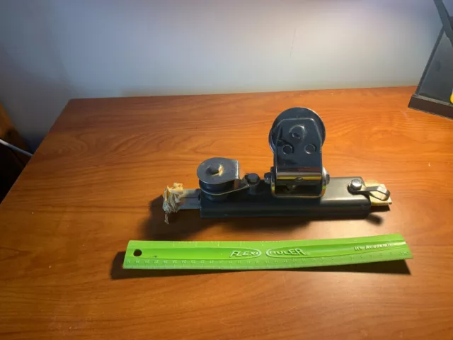 Adjustable Genoa Car, works with 1/4 in. track, 2 1/4 in. diameter sheave