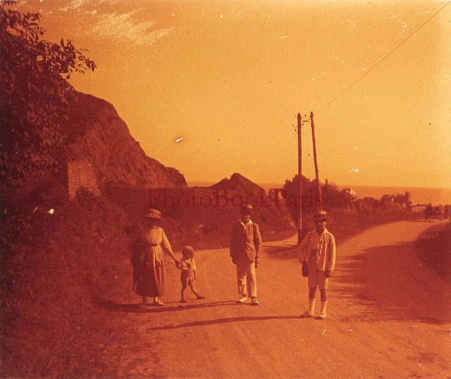 Family Vacances c1920 France Photo Stereo Glass Plate Vintage P29L15n22