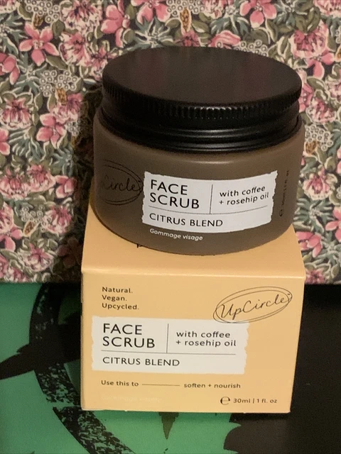 UPCIRCLE Face Scrub Citrus Blend 30ml Coffee Rosehip Oil Smoothing,  Vegan, New