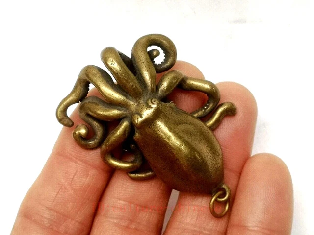 Collected Old China Bronze Carving Lovely Octopus Fish Statue Pendant Decoration