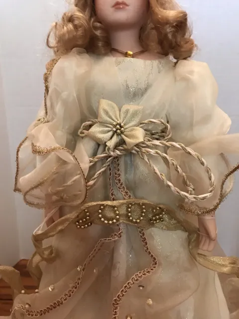 2002 Heritage Signature Collection 18" Porcelain Angel Doll "Angelica" 3