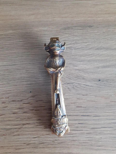 CASSE-NOISETTE ANCIEN PINCE Tête de Diable bronze Art Nouveau Fleur De