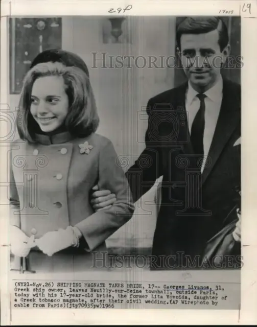 1966 Press Photo Greek shipper Georges Livanos and bride Lita Voivoda in Paris