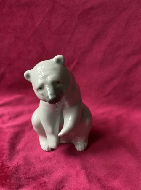 Lladro Polar Bear Porcelain Figurine~Vintage~’Resting’~Circa 1972~Made In Spain~