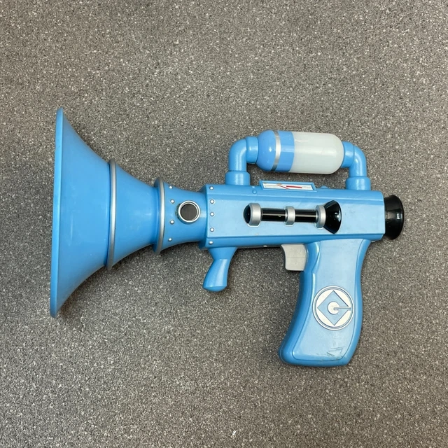 MINIONS FART GUN Blaster Megaphone Despicable Me Lights & Sounds