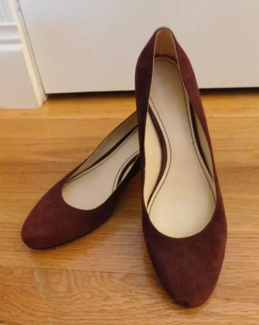 Nine West Womens Ispy Suede Closed Toe Wedge Pumps Burgundy Maroon Size 9M Shoes