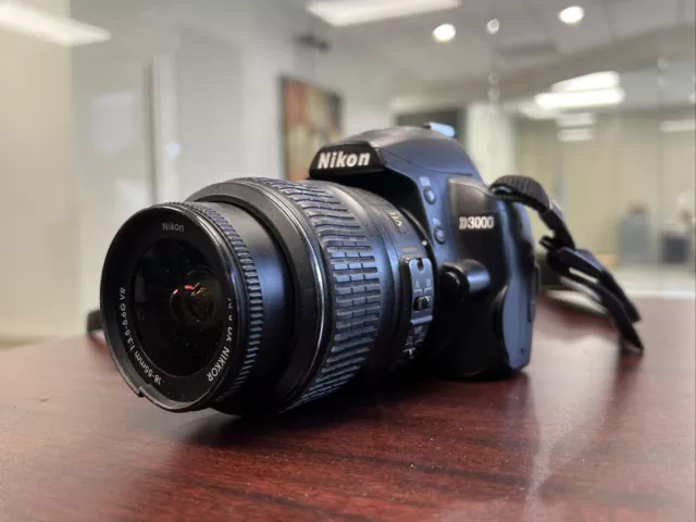 Nikon D3000 10.2MP Digital SLR Camera W/ AF-S DX 18-55mm VR Lens -READ