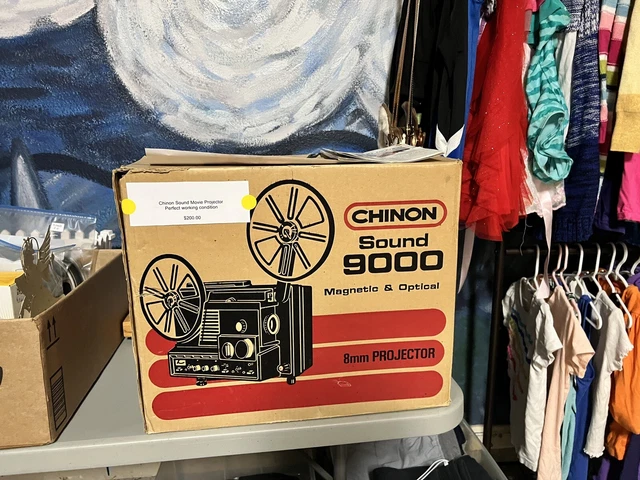 Chinon Sound 9000 Movie Projector